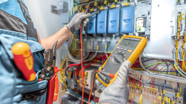Best Commercial Electrician Services  in Rochester, WA